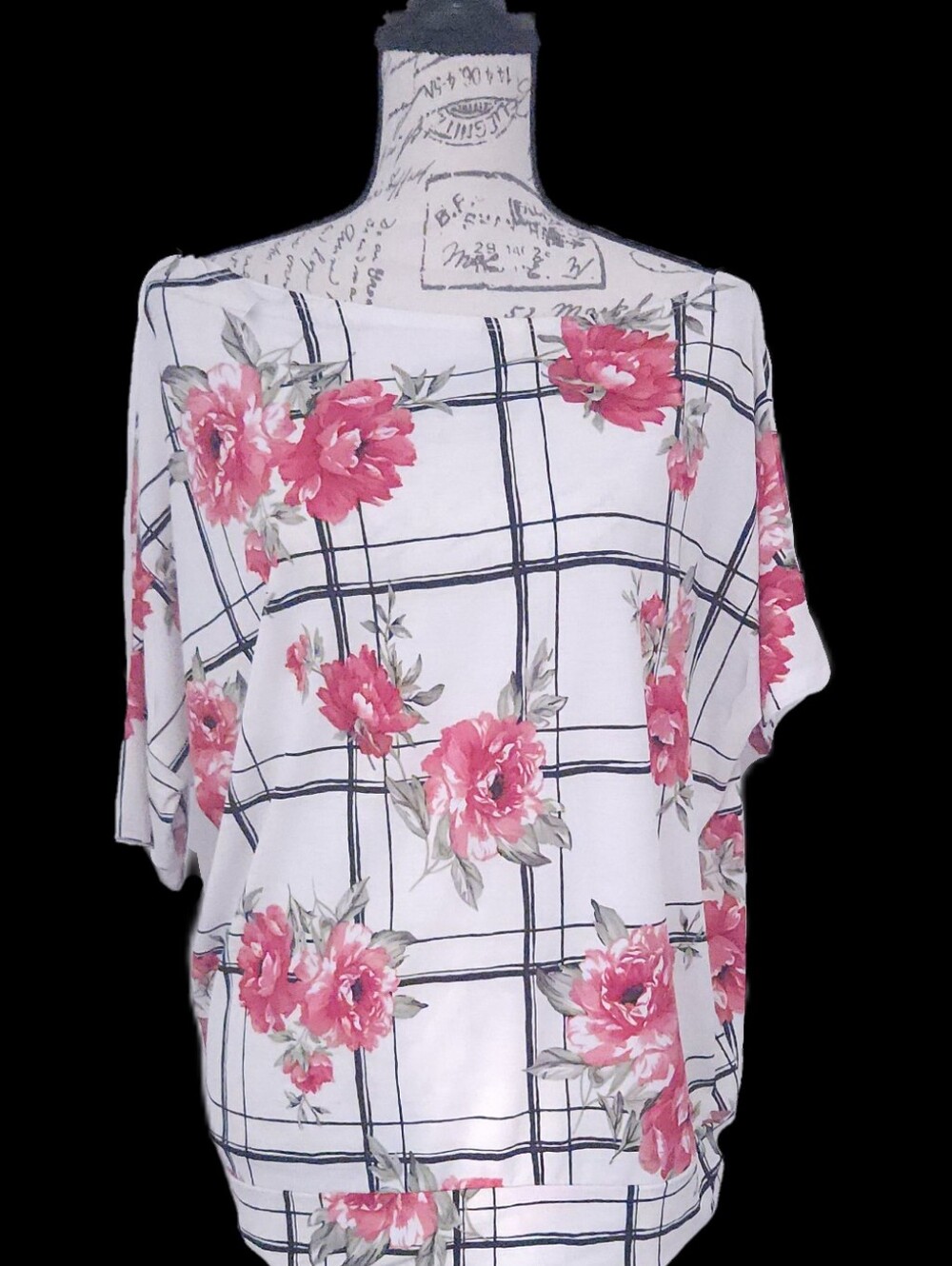 white birch White Grid Top with Pink Floral Print Size Large